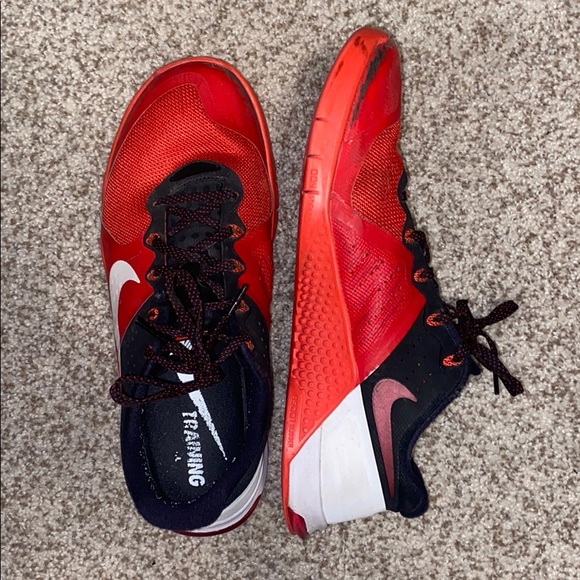 weight training nike shoes